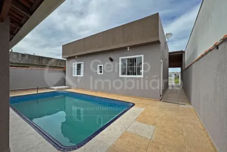 Casa com 2 Quartos à venda, 129m² no , Peruíbe