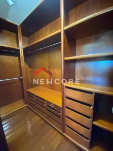 Sobrado com 3 Quartos à venda, 300m² no Osvaldo Rezende, Uberlândia
