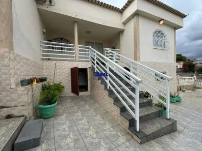 Casa com 3 Quartos à venda, 120m² no Jardim Industrial, Contagem