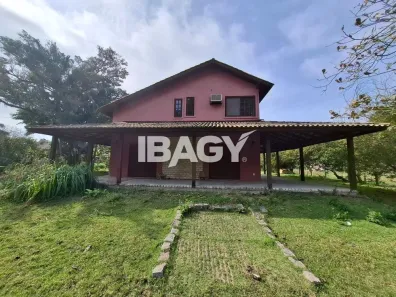 Casa com 3 Quartos para alugar, 126m² no São João do Rio Vermelho, Florianópolis