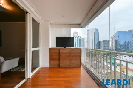 Apartamento com 2 Quartos à venda, 100m² no Itaim Bibi, São Paulo