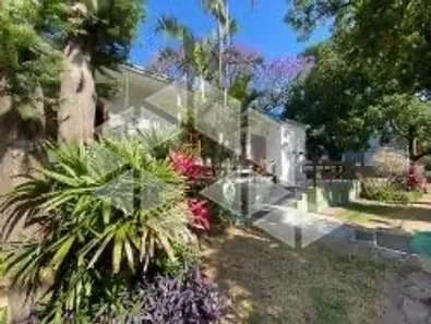 Casa com 4 Quartos à venda, 250m² no Centro, Canoas