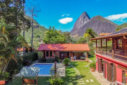 Casa de Condomínio com 3 Quartos à venda, 300m² no Cuiabá, Petrópolis
