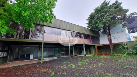 Ponto Comercial para alugar, 1600m² no Santa Maria Goretti, Porto Alegre