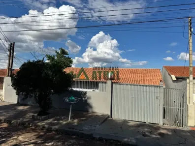 Casa com 2 Quartos à venda, 50m² no Vila Rica, Londrina