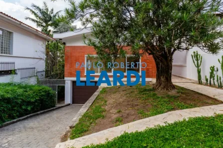 Casa com 4 Quartos à venda, 270m² no Pacaembu, São Paulo