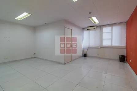 Sala Comercial para alugar, 42m² no Itaim Bibi, São Paulo