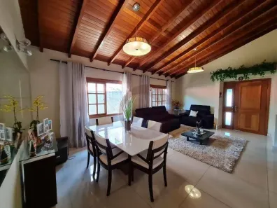Casa de Condomínio com 5 Quartos à venda, 270m² no São Paulo II, Cotia