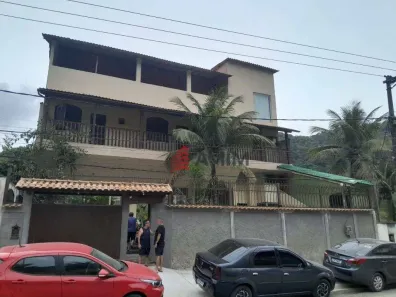 Casa com 4 Quartos à venda, 450m² no Itaipu, Niterói