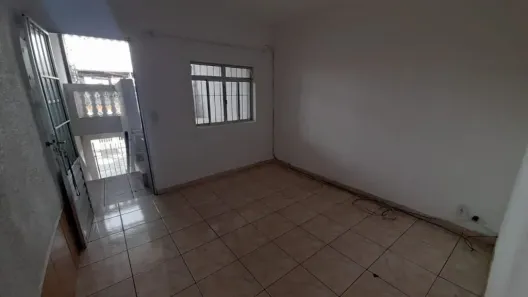 Sobrado com 2 Quartos à venda, 80m² no Jardim Caguassu, São Paulo