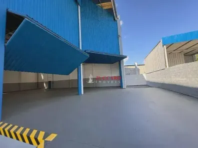 Galpão/Depósito/Armazém à venda, 2200m² no Parque Santo Agostinho, Guarulhos