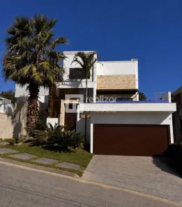 Casa com 3 Quartos para alugar, 310m² no Pedra Branca, Palhoça