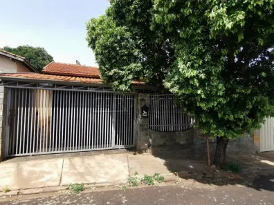 Casa com 3 Quartos à venda, 174m² no Yolanda Opice, Araraquara