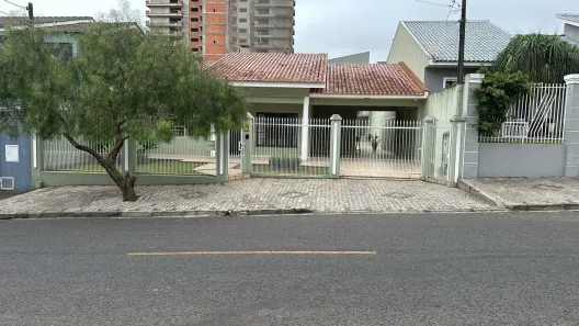 Casa com 3 Quartos à venda, 302m² no Orfãs, Ponta Grossa