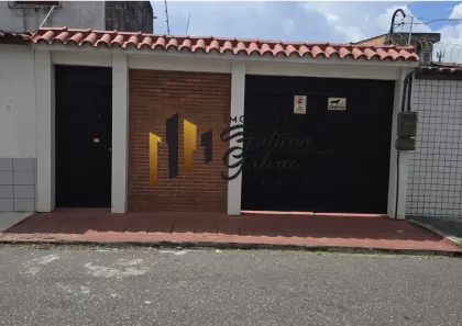 Casa com 3 Quartos para alugar, 350m² no Sacramenta, Belém