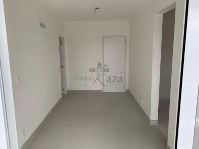 Apartamento com 2 Quartos à venda, 68m² no Loteamento Villa Branca, Jacareí