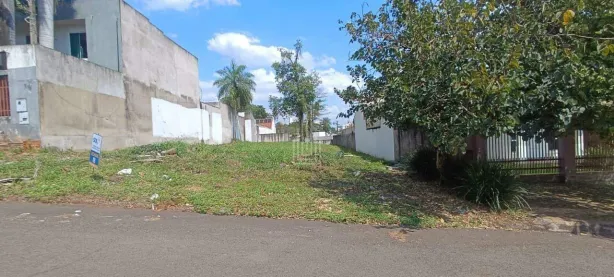 Lote/Terreno à venda, 705m² no Centro Cívico, Foz do Iguaçu