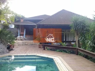 Casa com 3 Quartos à venda, 2100m² no Itaipu, Niterói