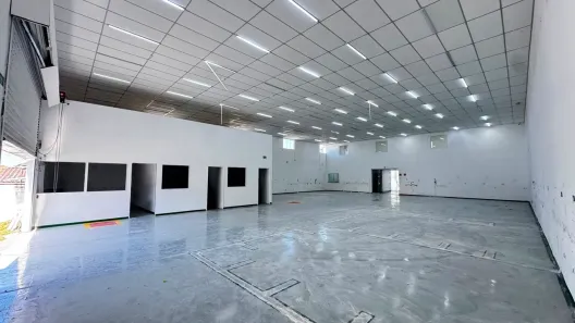 Prédio Comercial para alugar, 1000m² no Parque Ponte Grande, Mogi das Cruzes