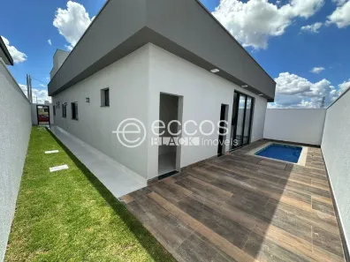 Casa de Condomínio com 3 Quartos à venda, 180m² no Novo Mundo, Uberlândia