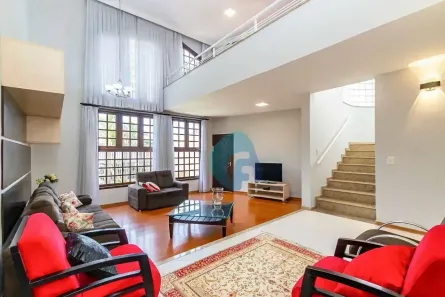 Casa com 3 Quartos à venda, 279m² no Hauer, Curitiba