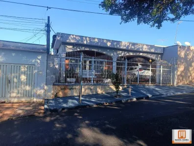Casa com 3 Quartos à venda, 158m² no Jardim Castelo Branco, Ribeirão Preto