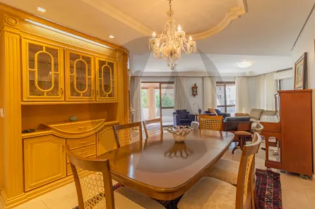 Apartamento com 4 Quartos para alugar, 206m² no Bela Vista, Porto Alegre