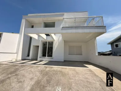 Casa com 4 Quartos à venda, 185m² no Ambrósio, Garopaba