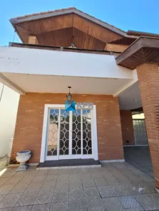 Casa com 4 Quartos à venda, 326m² no Vila Betânia, São José dos Campos
