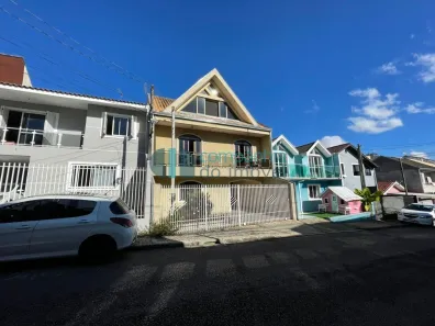 Casa de Condomínio com 4 Quartos à venda, 235m² no Xaxim, Curitiba