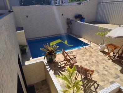 Casa com 4 Quartos à venda, 210m² no Conjunto Califórnia, Belo Horizonte