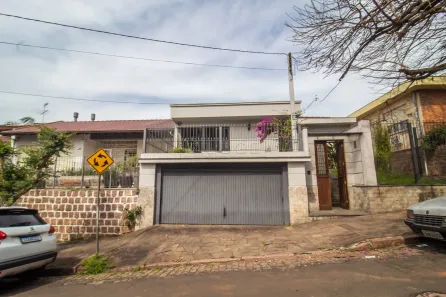 Casa com 3 Quartos à venda, 309m² no Três Figueiras, Porto Alegre