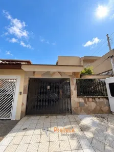 Sobrado com 3 Quartos para alugar, 210m² no Alto da Lapa, São Paulo