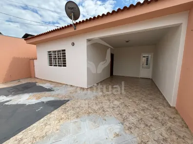 Casa com 3 Quartos para alugar, 150m² no Cidade Jardim, Uberlândia