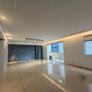 Apartamento com 4 Quartos para alugar, 132m² no Espinheiro, Recife