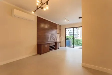 Apartamento com 3 Quartos para alugar, 80m² no Vila Olímpia, São Paulo