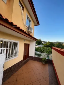 Casa com 2 Quartos para alugar, 94m² no Tanque, Rio de Janeiro