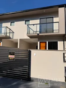 Sobrado com 2 Quartos para alugar, 81m² no Forquilhas, São José