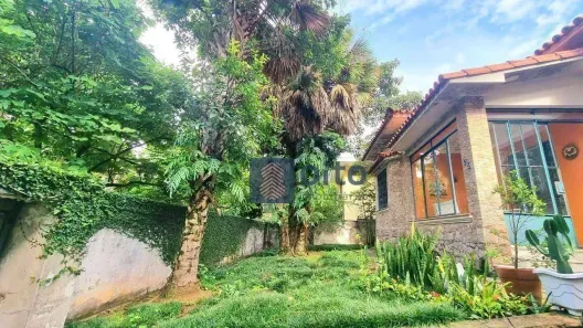 Casa com 3 Quartos à venda, 180m² no Pacaembu, São Paulo