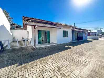 Casa com 2 Quartos à venda, 59m² no Santo Antonio, Balneário Piçarras