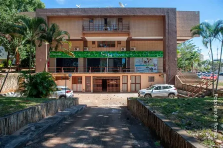 Ponto Comercial para alugar, 676m² no Asa Norte, Brasília