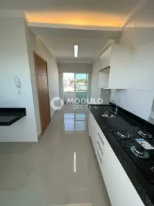 Apartamento com 2 Quartos para alugar, 48m² no Umuarama, Uberlândia