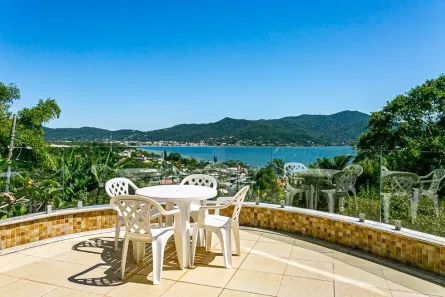 Casa com 5 Quartos à venda, 280m² no Lagoa da Conceição, Florianópolis