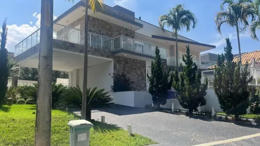 Casa com 5 Quartos para alugar, 318m² no Condomínio do Lago 3ª Etapa, Goiânia