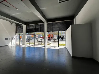 Sala Comercial para alugar, 259m² no Planalto, Belo Horizonte