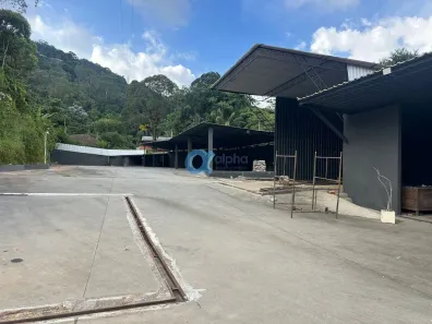 Galpão/Depósito/Armazém para alugar, 1903m² no Duarte Silveira, Petrópolis