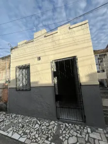 Casa com 1 Quarto para alugar, 45m² no Parque Araxá, Fortaleza