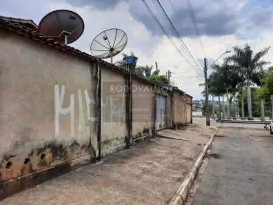 Casa com 3 Quartos à venda, 180m² no Setor São José, Goiânia