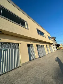 Casa com 2 Quartos para alugar, 90m² no Santos Dumont, Maceió