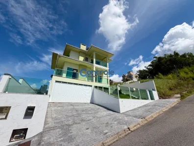 Casa com 3 Quartos à venda, 325m² no Pedra Branca, Palhoça